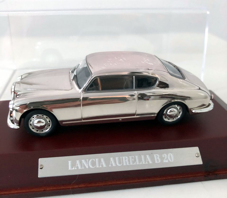 Lancia Aurelia B20 - Kromattu metallinen pienoismalli