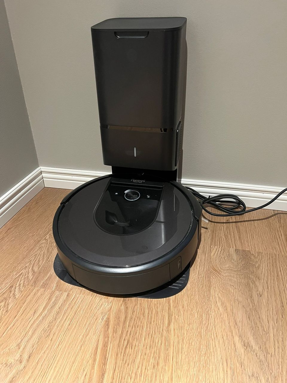 iRobot Roomba i8+ robotti-imuri i857840