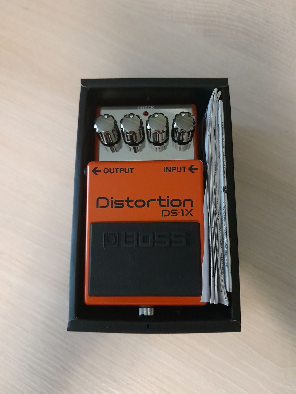 BOSS Distortion DS-1X