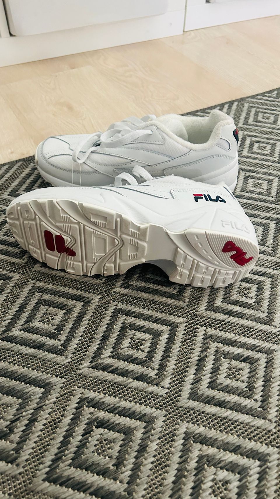 Fila kengät koko 37