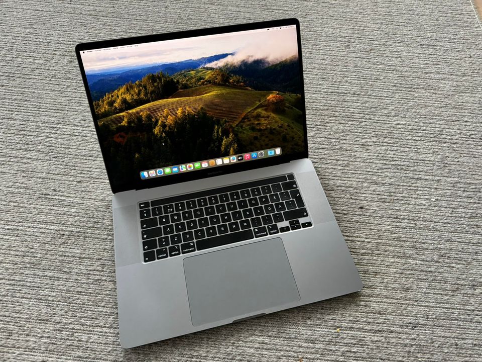 MacBook Pro 16” Touch Bar 2019, 32 GB RAM / 512 Gt