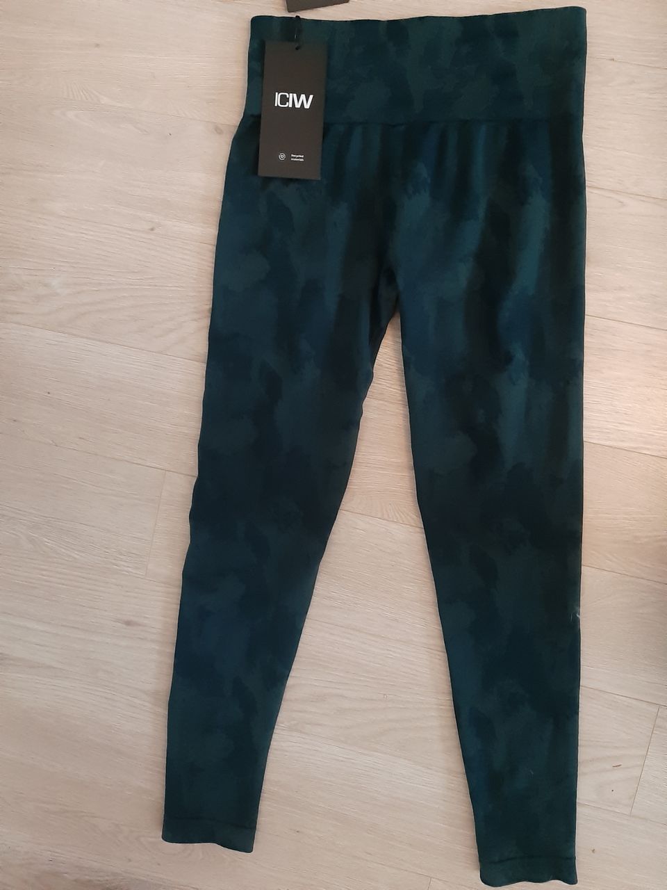 Setti Icaniwill seamless camo dark teal, toppi ja trikoot M