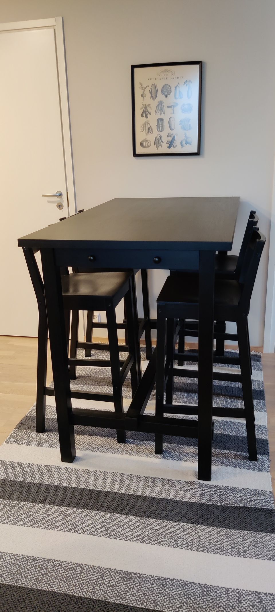 Ikea Nordviken Baaripöytä + 4 baarituolia