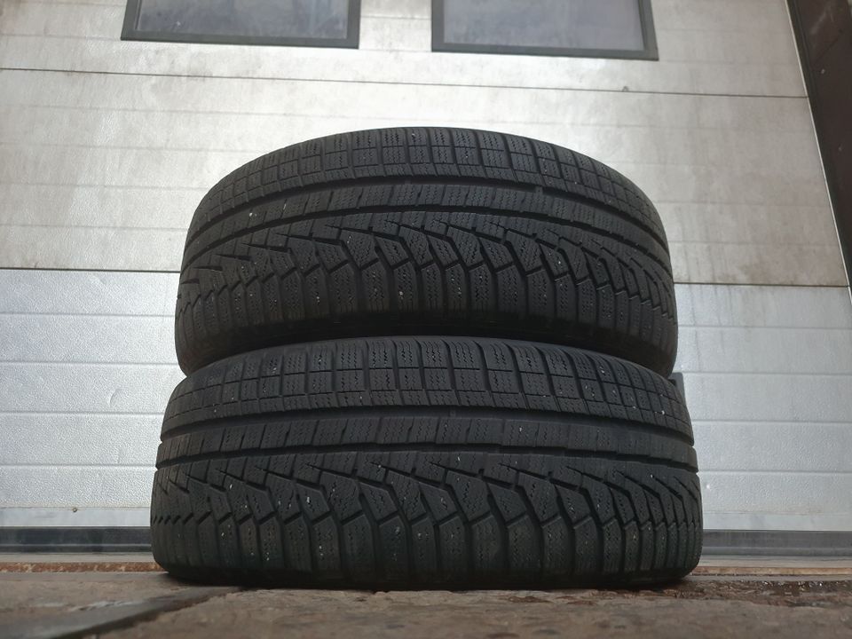 215/55R17 98V Hankook Winter I*cept Evo 2 kitkarenkaat