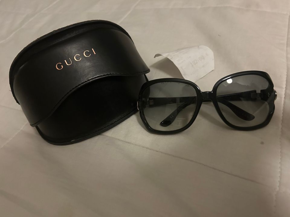 Gucci aurinkolasit