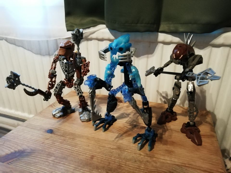 3 kpl Bionicle