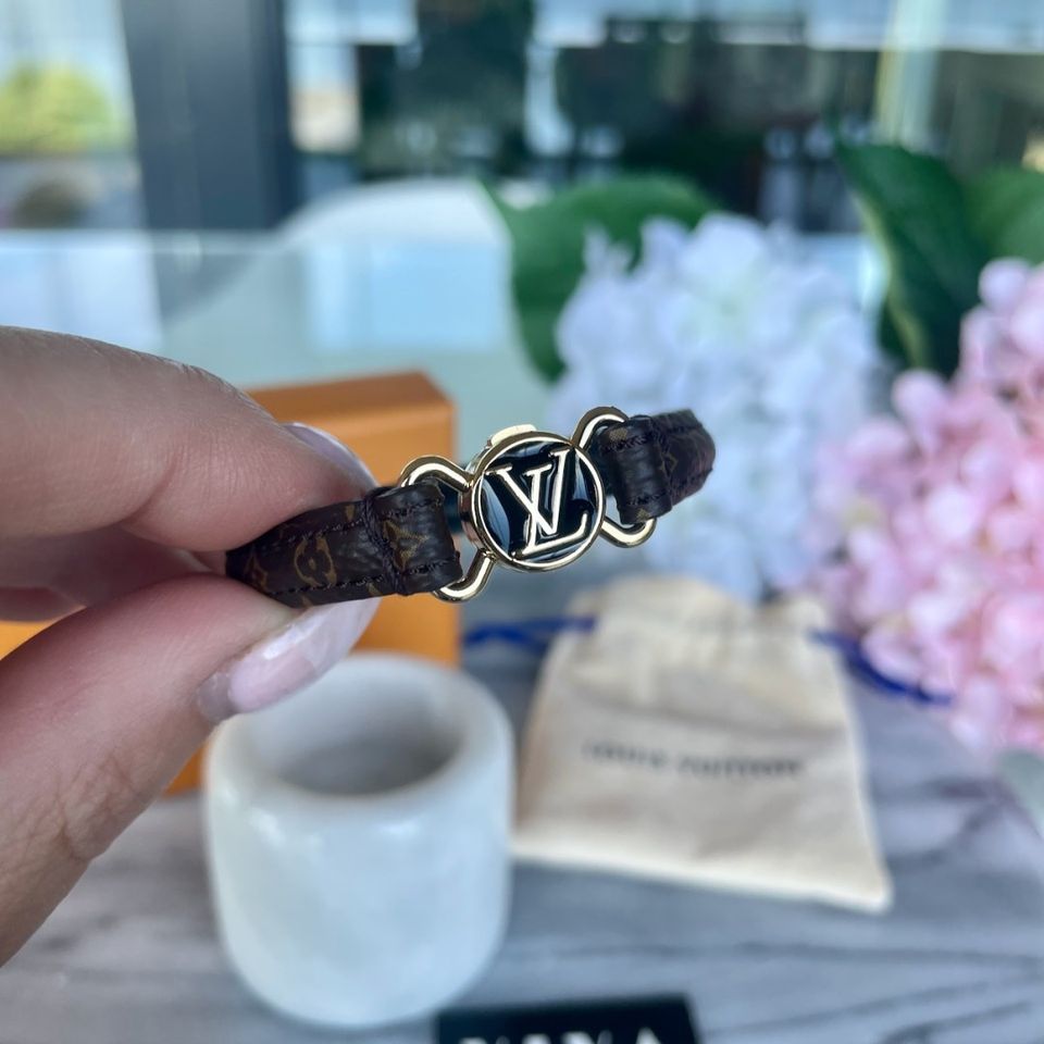 Louis Vuitton rannekoru LV Clic It Bracelet