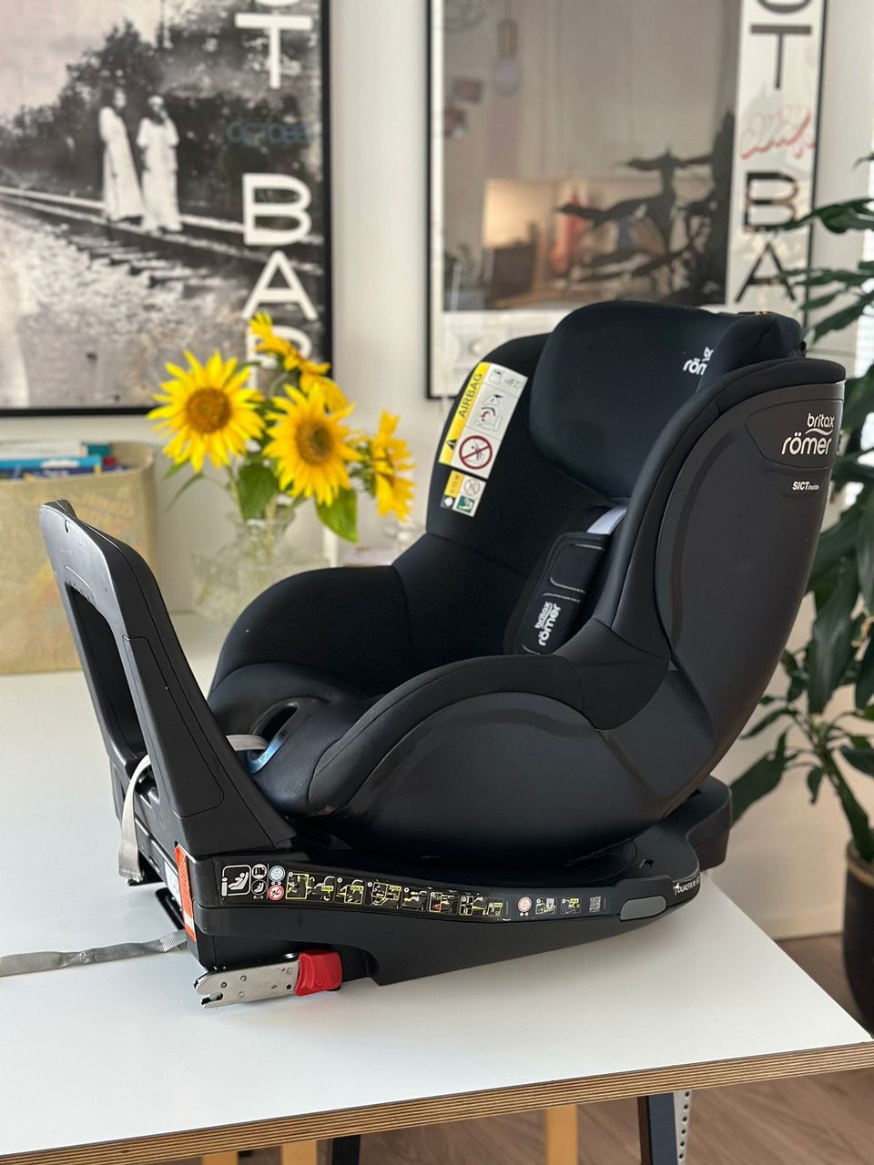 Britax Römer dualfix M i-size turvaistuin