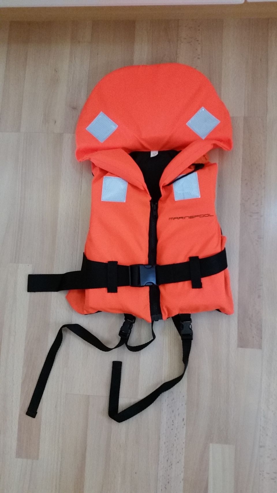 Marinepool ISO Breeze pelastusliivi 10-20kg