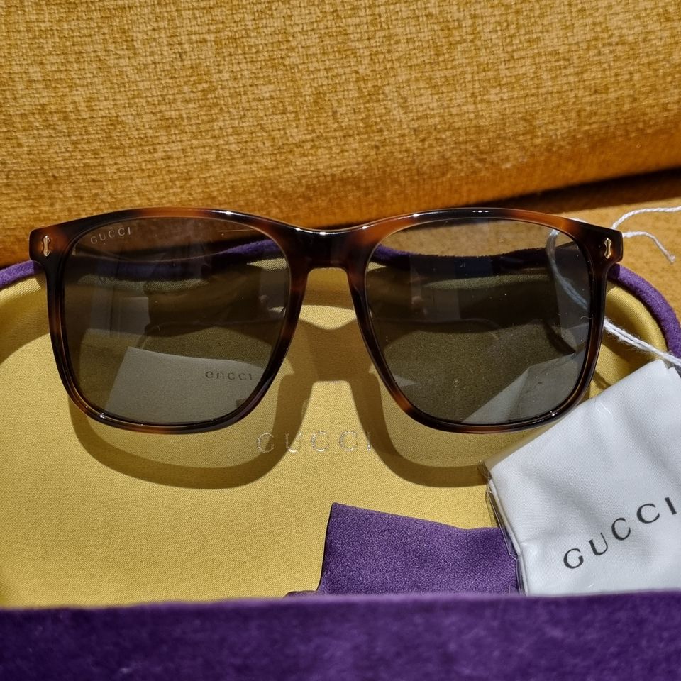 Gucci aurinkolsit