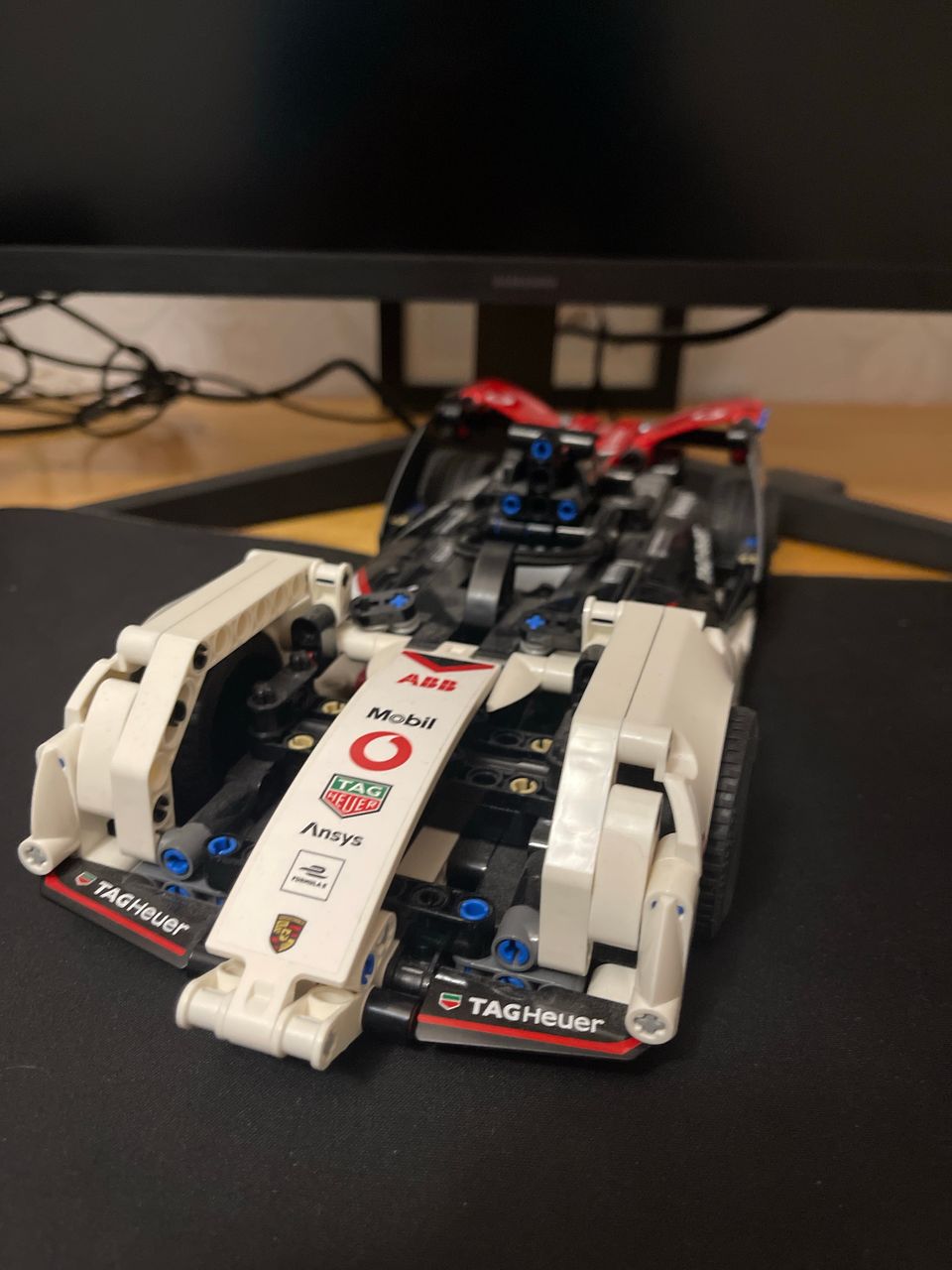 Lego Technic porsche formula E 99x electric