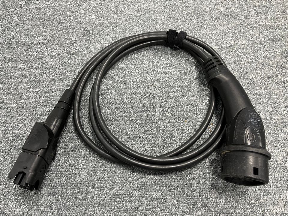 Porsche Mobile Charger - Välikaapeli (2,5m)