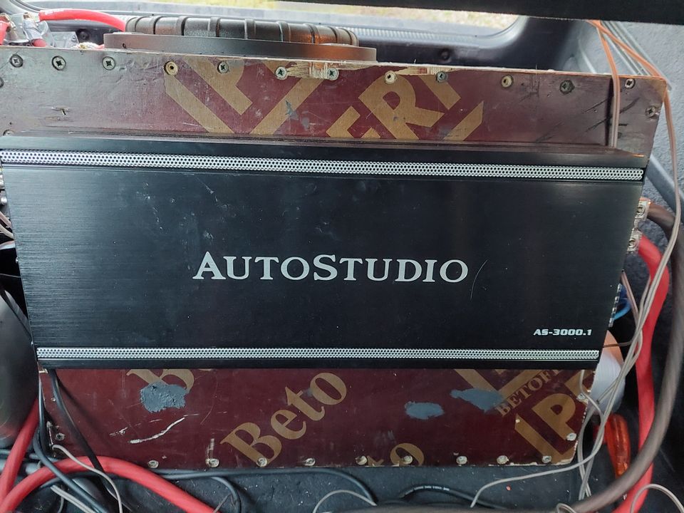 Autostudio AS-3000.1 monovahvistin