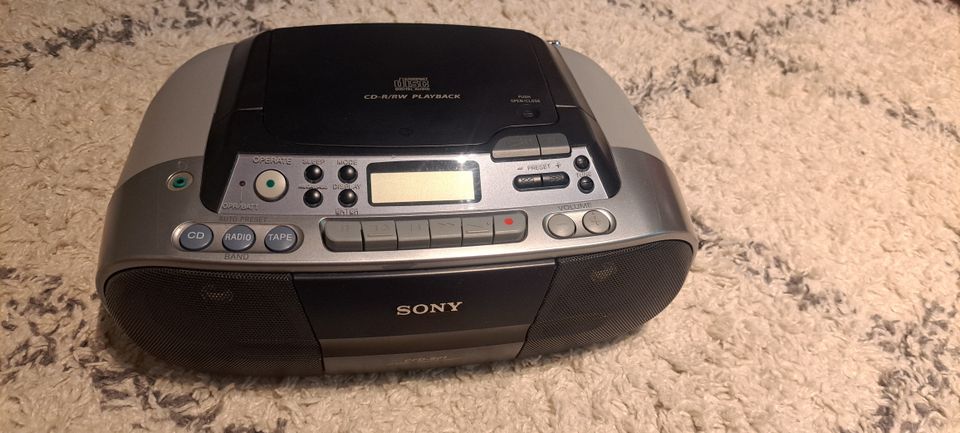 Sony CFD-S01 radio casette-recorder