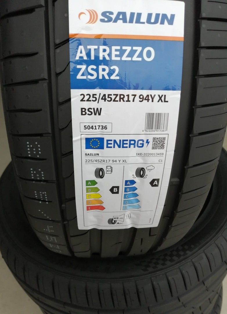 Seat kesärenkaat 225/45R17