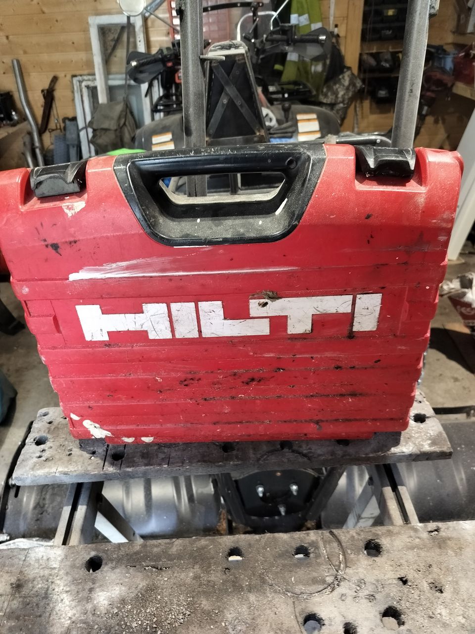 Hilti akkukoneet