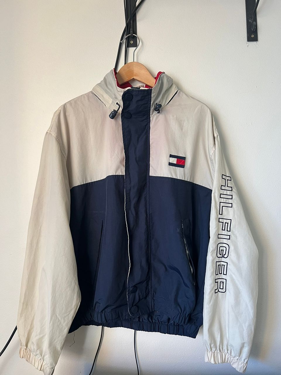 Vintage hilfiger tuulitakki