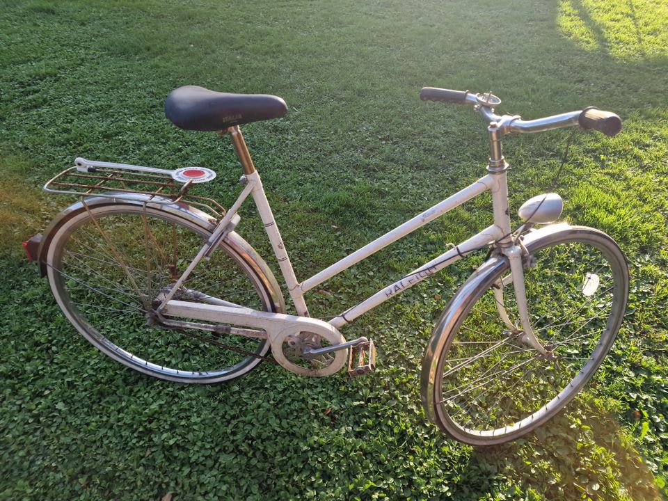 Raleigh 28" 3-v pyörä