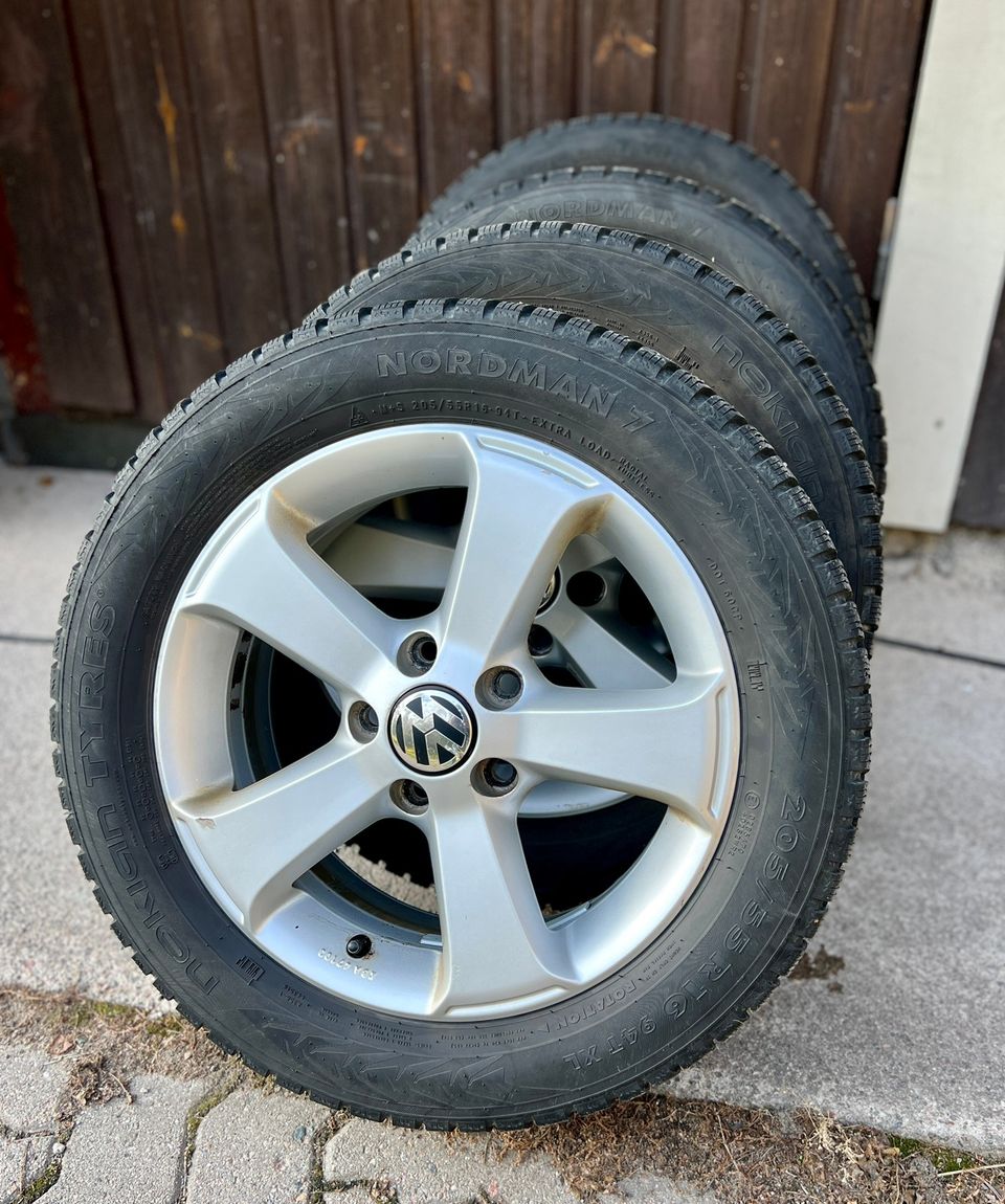 Vw OEM aluvanteet 205/55-16 nastarenkailla