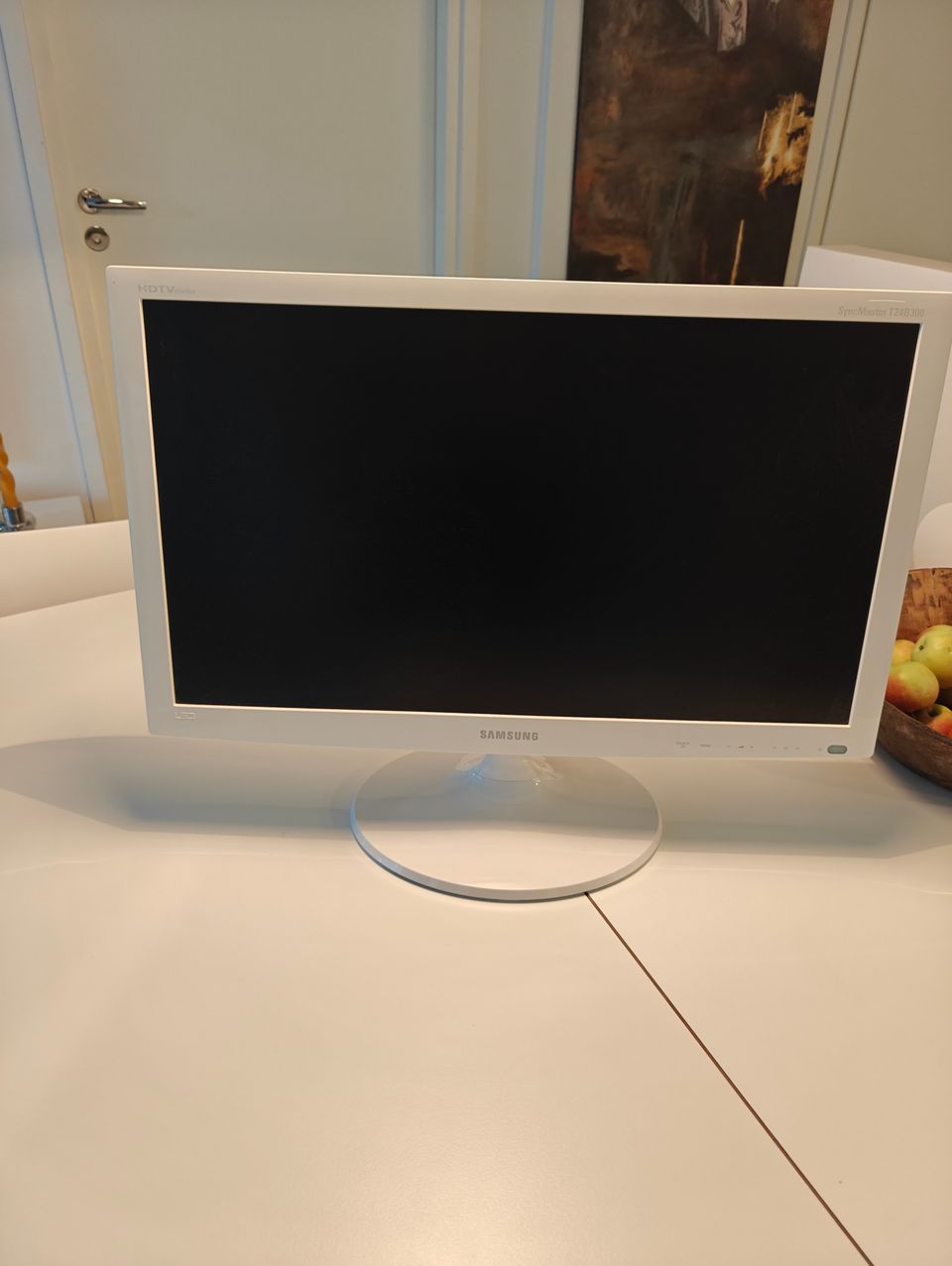 Samsung valkoinen TV 24"