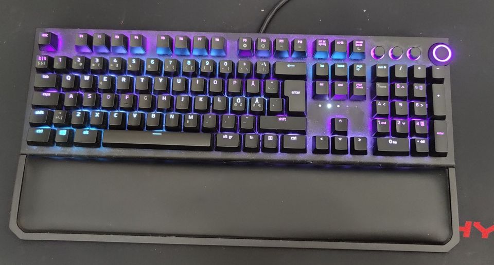 Razer BlackWidow Elite -pelinäppäimistö