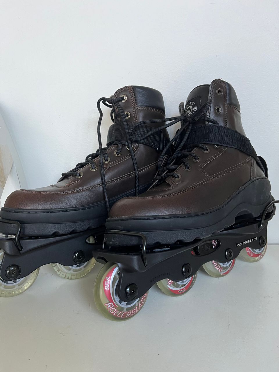 Uudet Vintage Rollerblade rullaluistimet