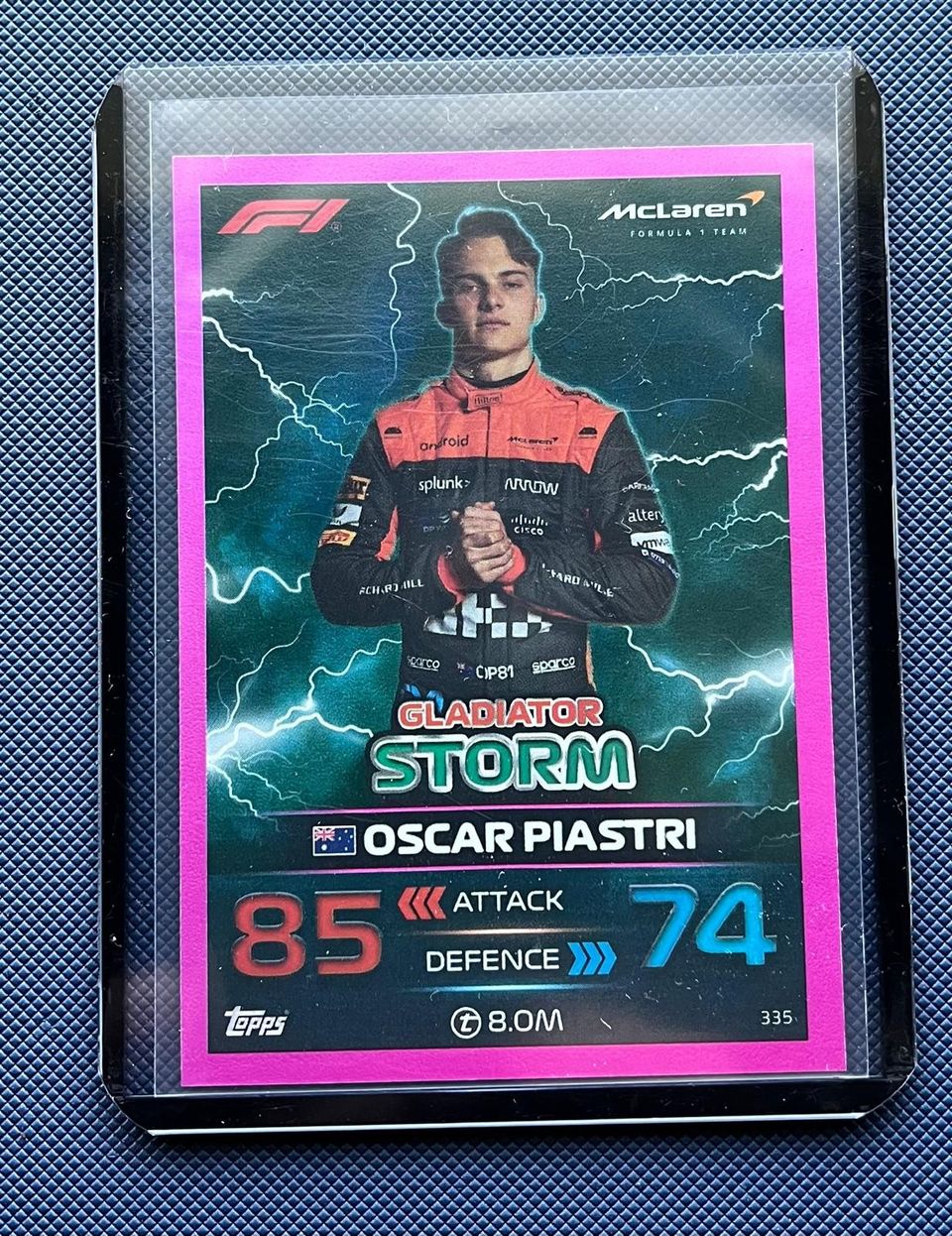 Oscar Piastri pinkki Gladiator Turbo Attax 2023