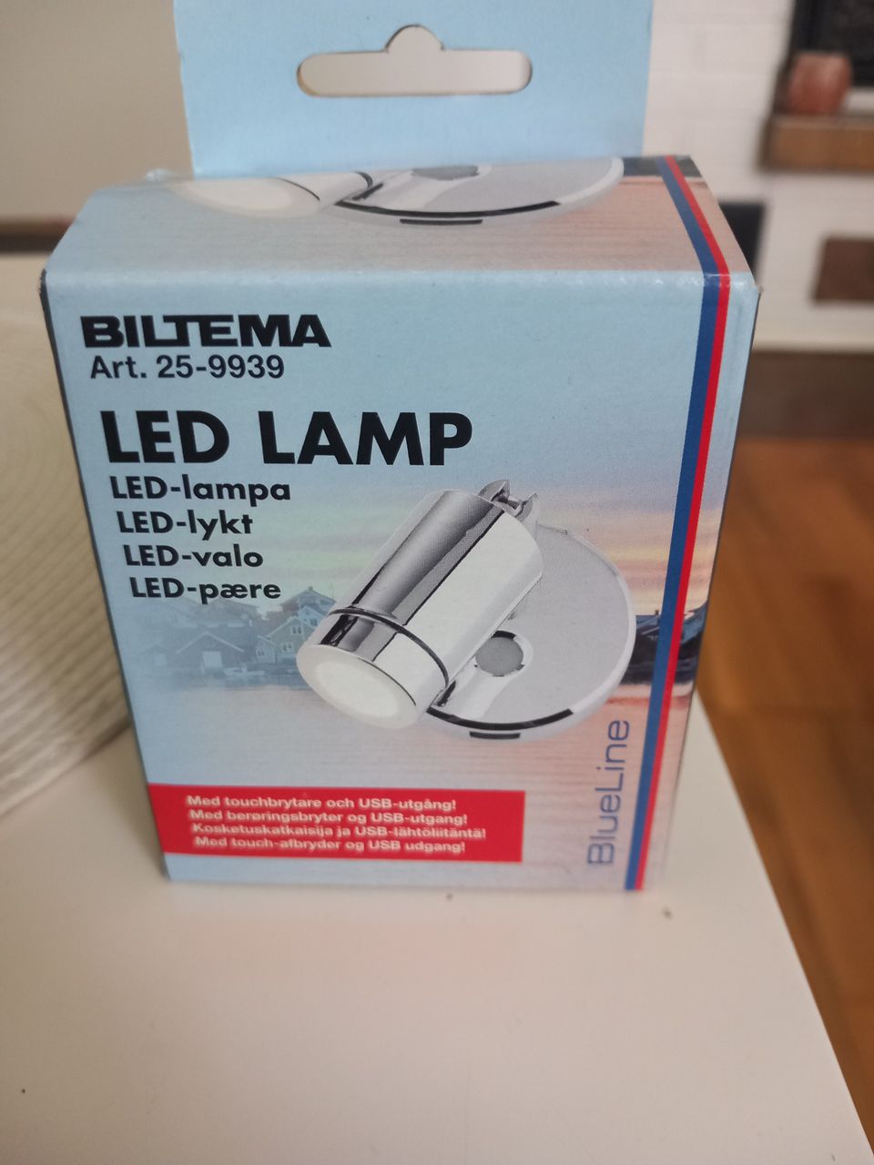 Ledvalo usb pistokkeella