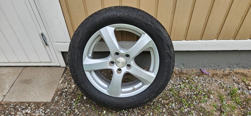 Opel Astra K kesärenkaat vanteineen 5x105  16