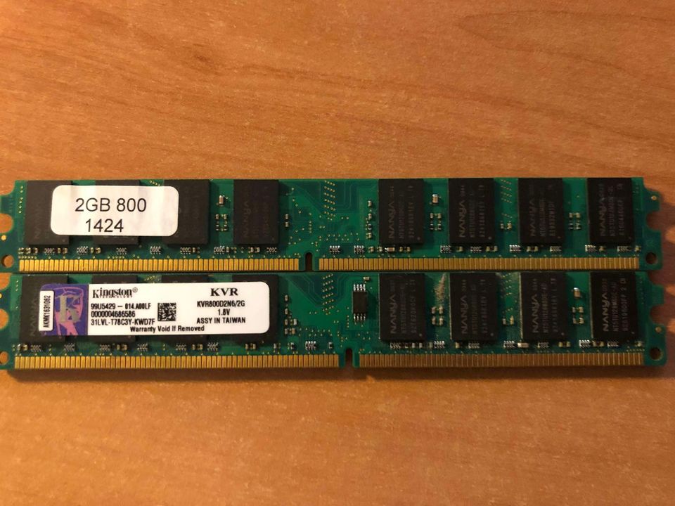 Kingston 2GB DDR2 muistikammat