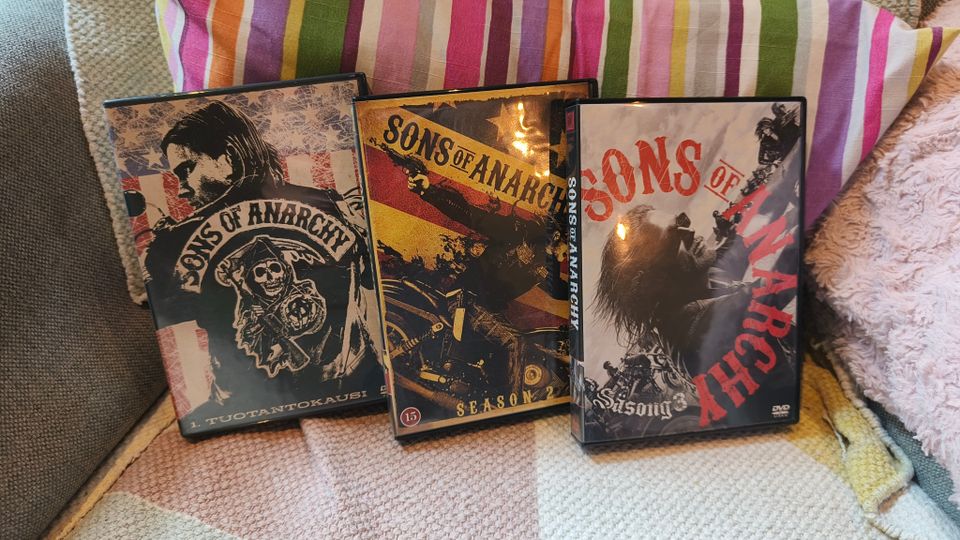 Sons of Anarchy kaudet 1-3