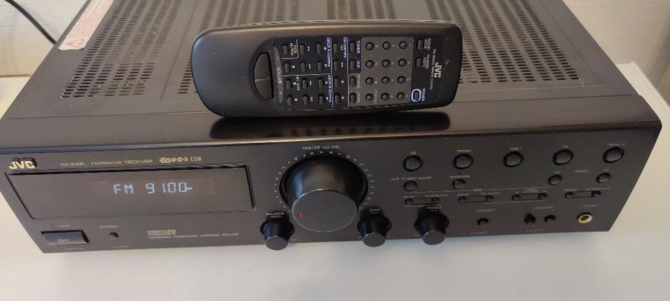 JVC Viritinvahvistin RX-230R FM/MW/LW Receiver+Kaukosäädin