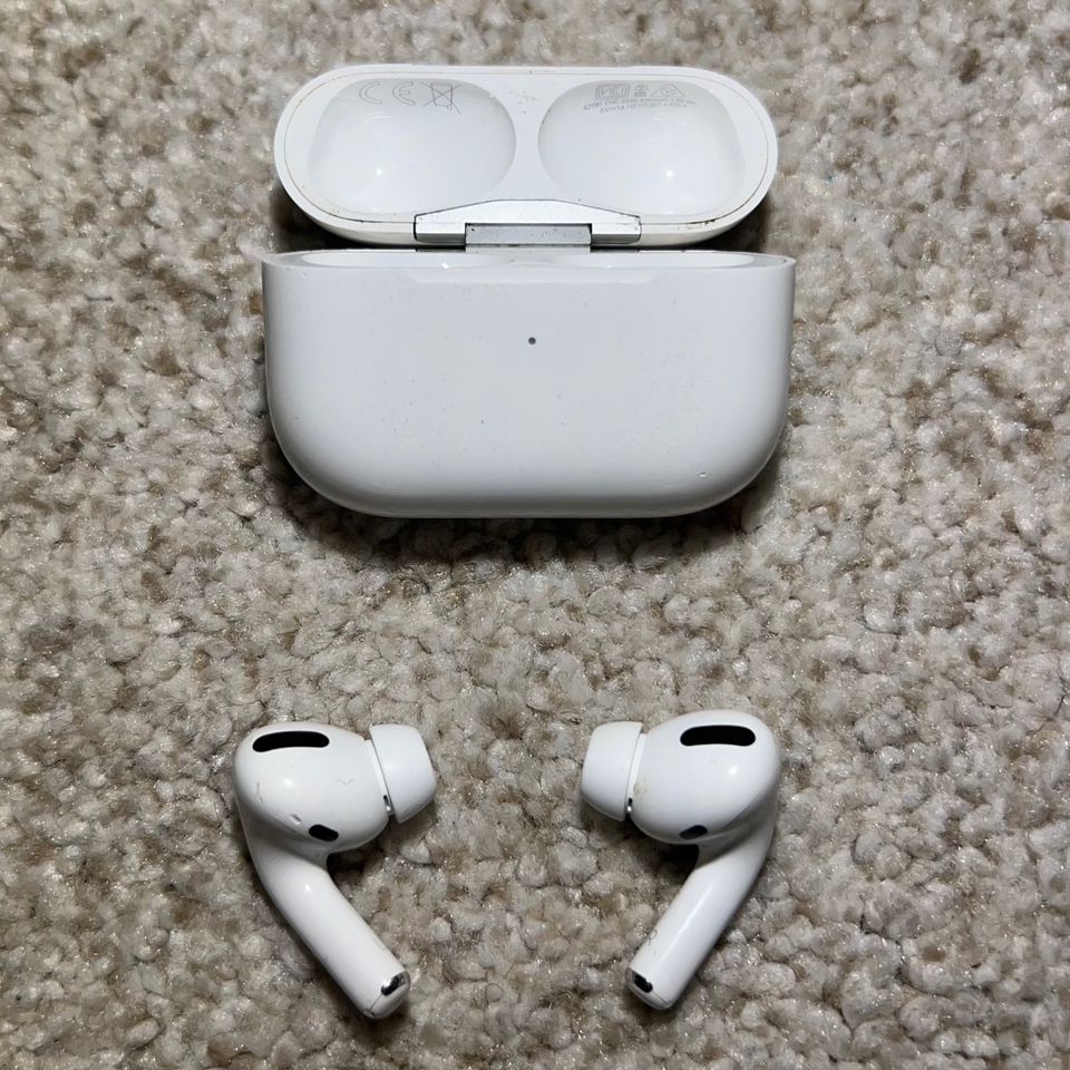 Apple Airpods gen 1 pro kuulokkeet