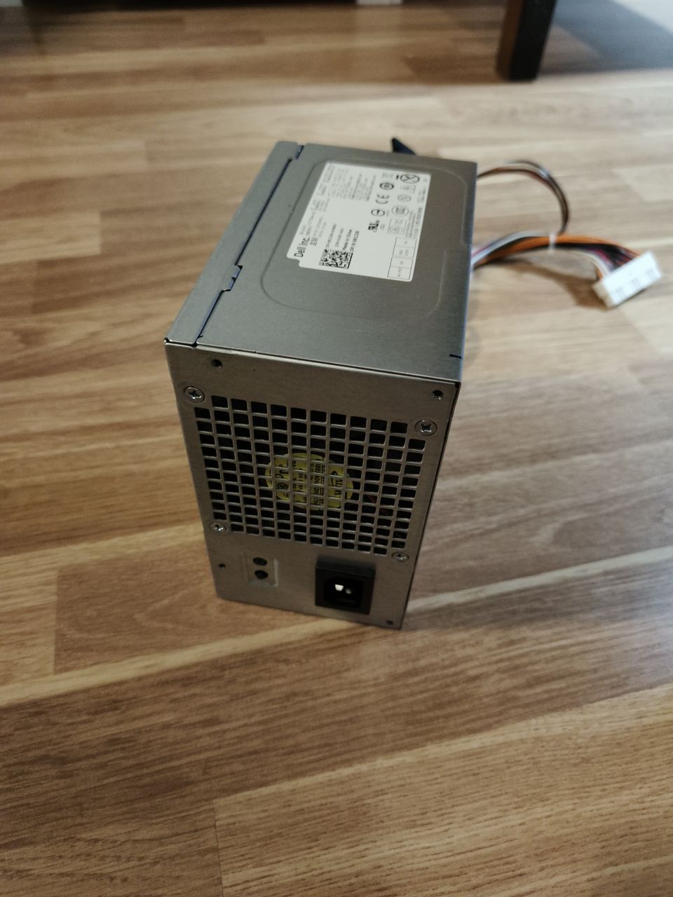 Dell virtalähde 275W