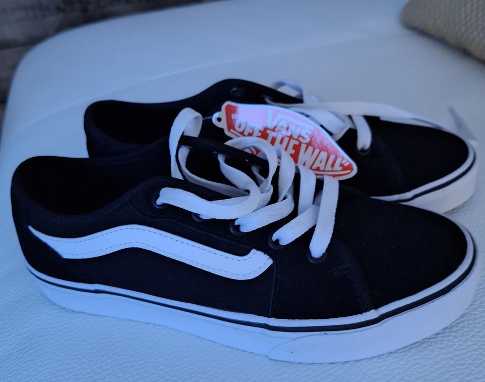 Vans tennarit