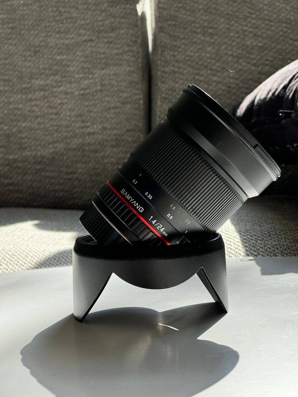 Samyang 24mm F/1.4 -EF