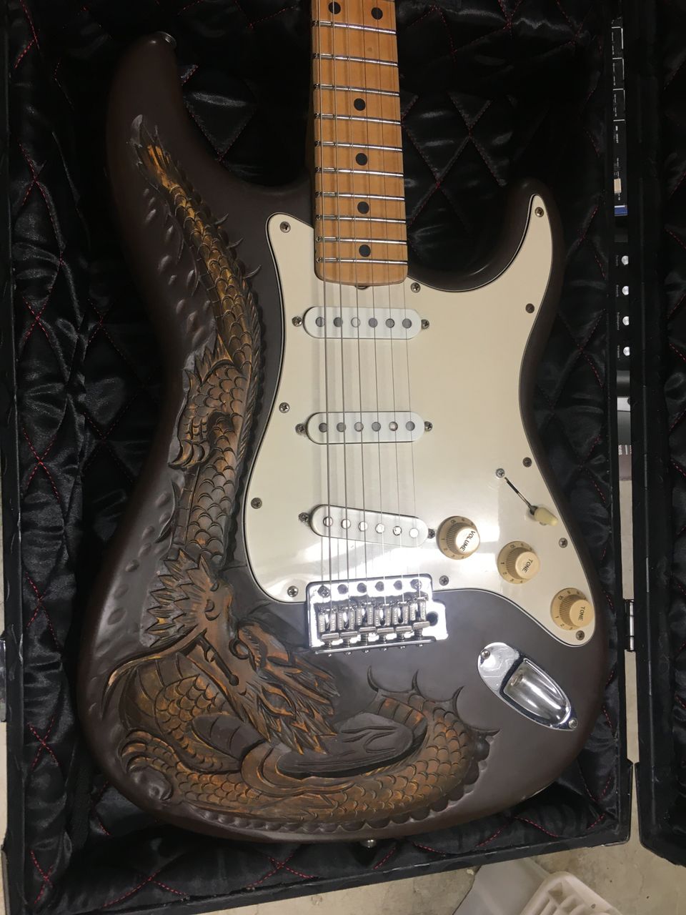 Aria Pro II PE-160 "Dragon Strat" 76/77