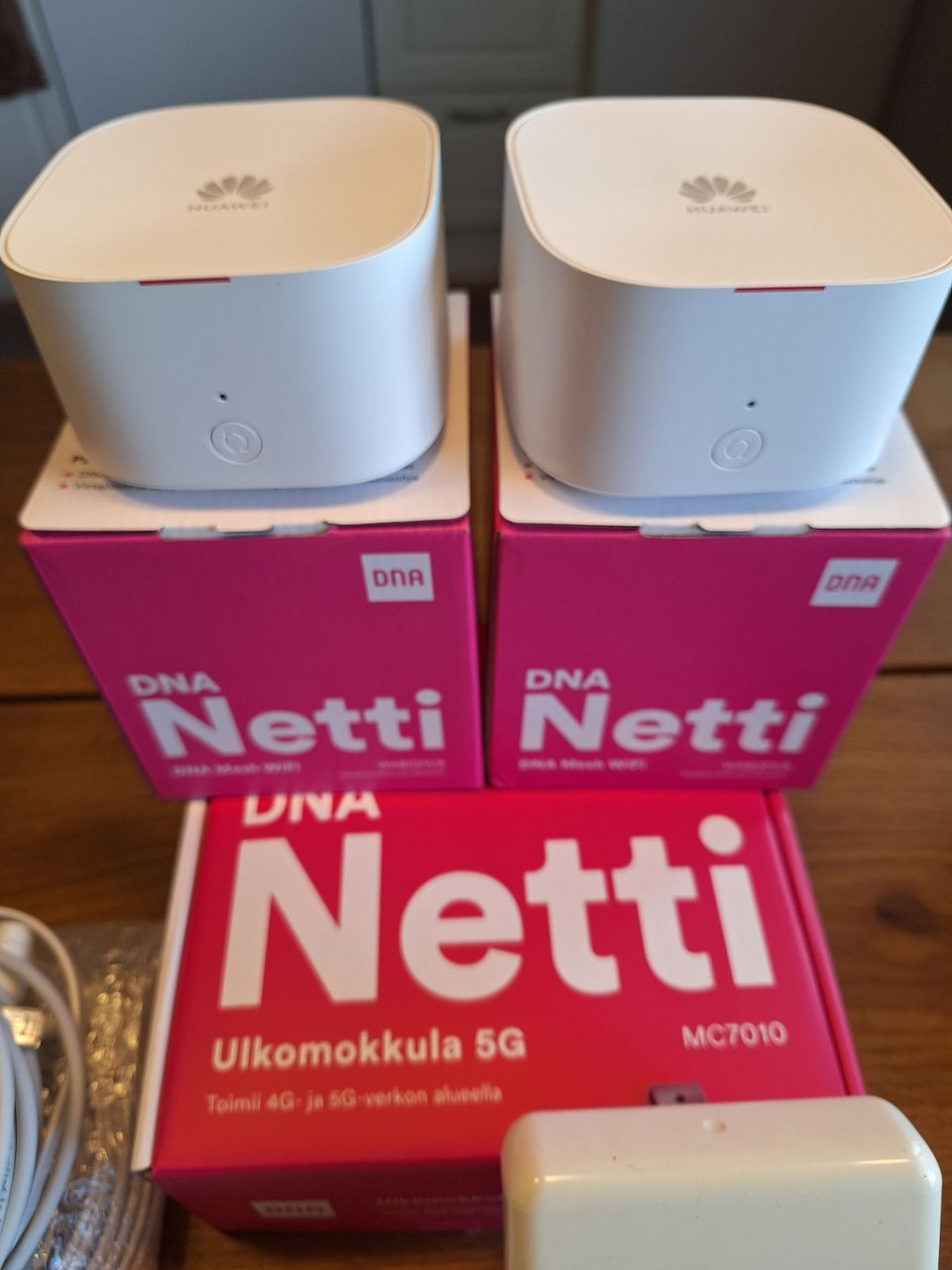 5g ulkomokkula + 2kpl mesh-reitittimiä