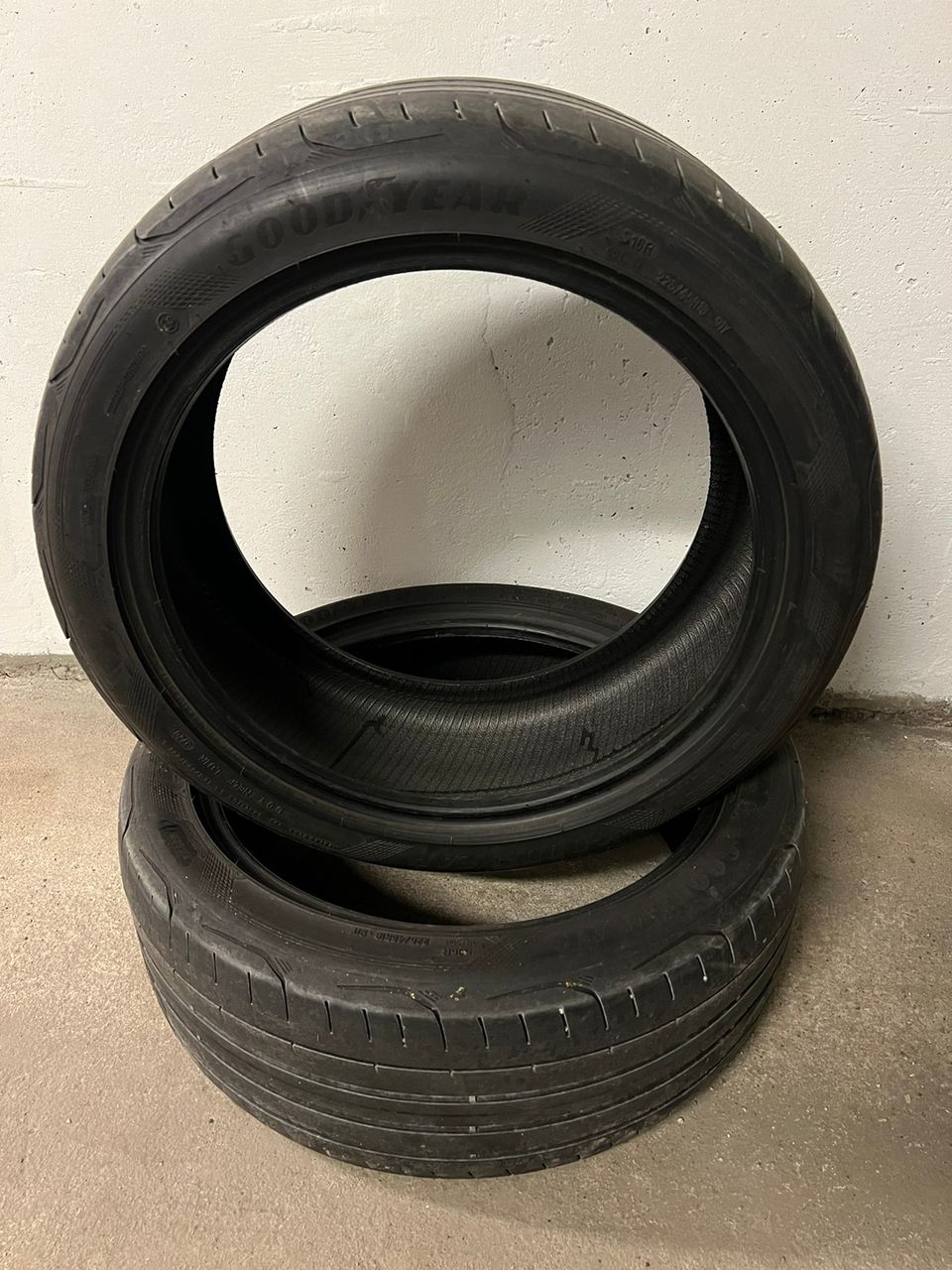 Goodyear kesärenkaat 225/45r18 (2kpl)