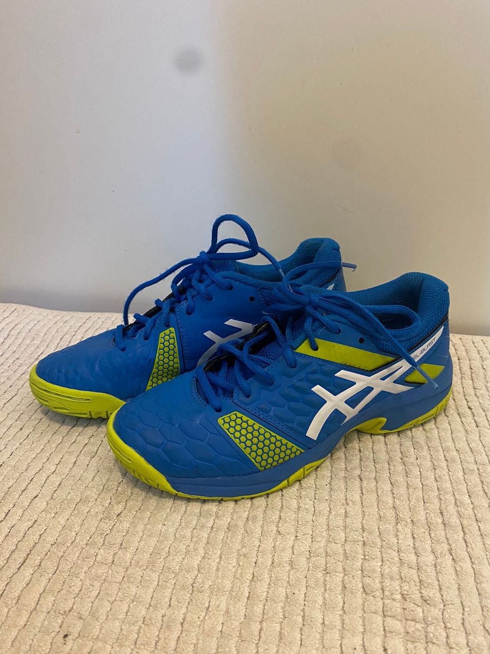 Asics Gel-Blast koko 37 sisäpelikengät