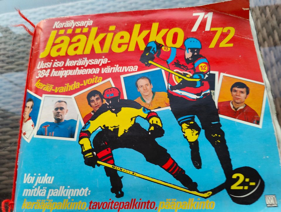 Keräilysarja jääkiekko 71-72