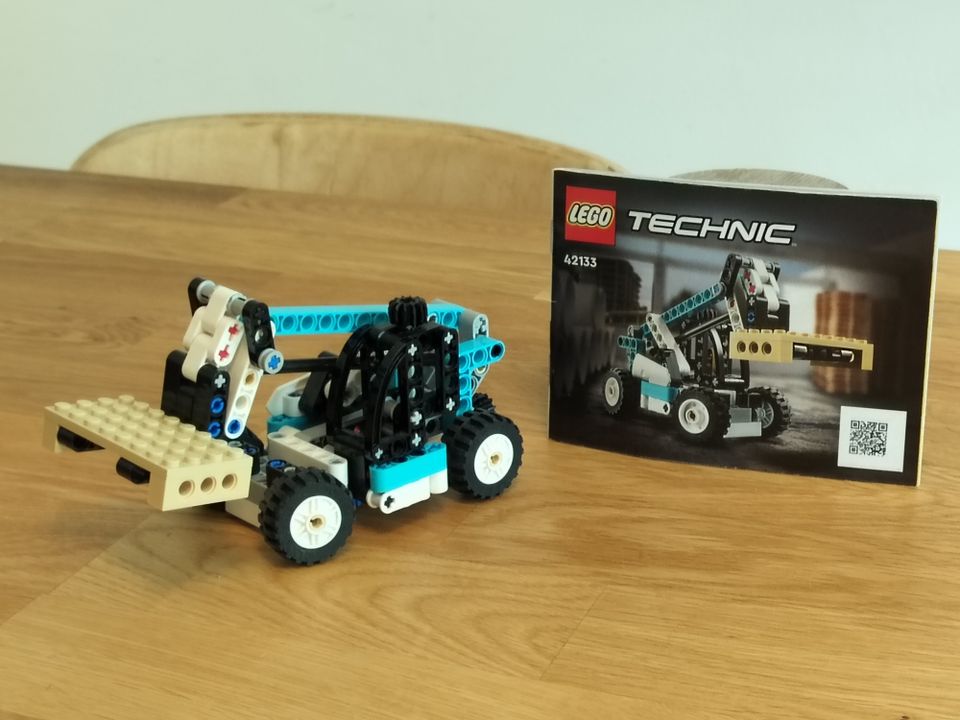 Lego TECHNIC, Telehandler