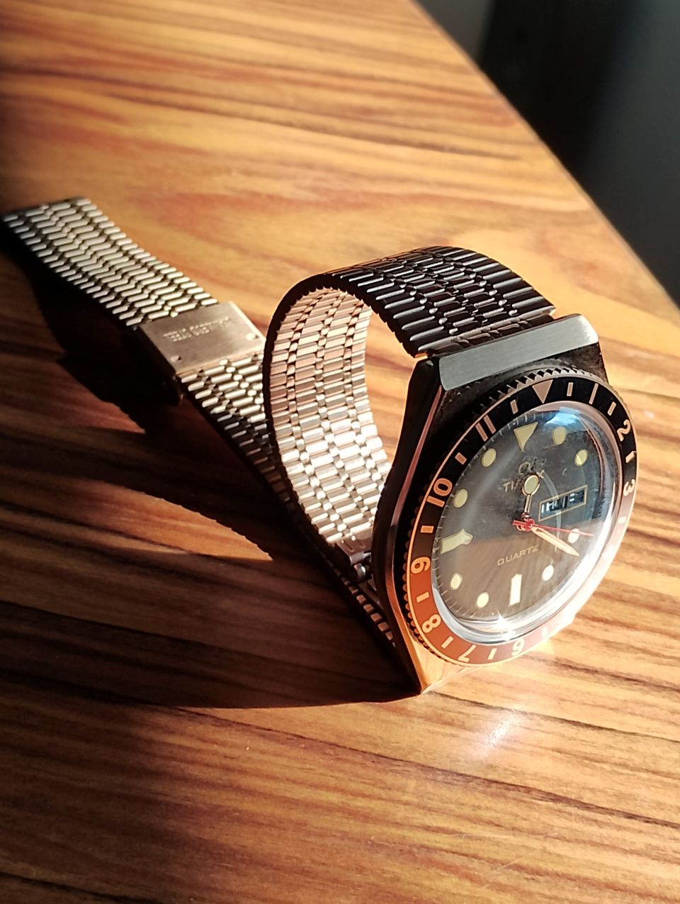 Timex Q Reissue 1979 Rose Gold Tone/Black "Root Beer"