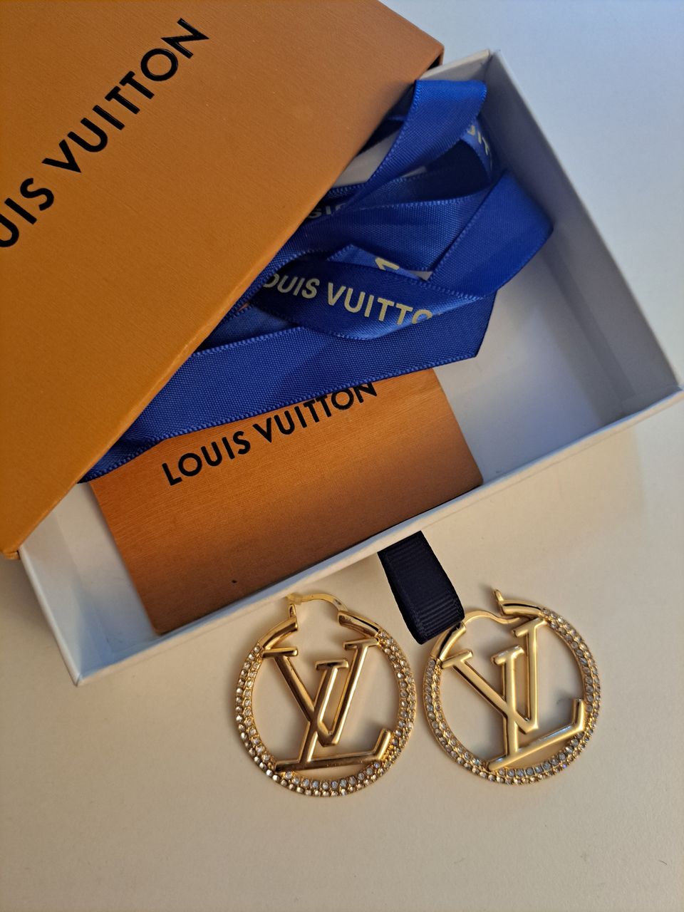 Louis Vuitton Louise Hoop GM