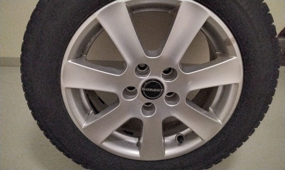 Ford 16" BORBET ALUMIINIVANTEET. NASTARENKAIN