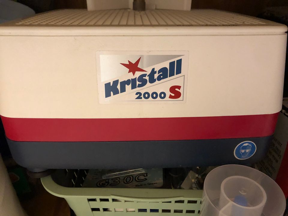 Kristall 2000s hiomakone