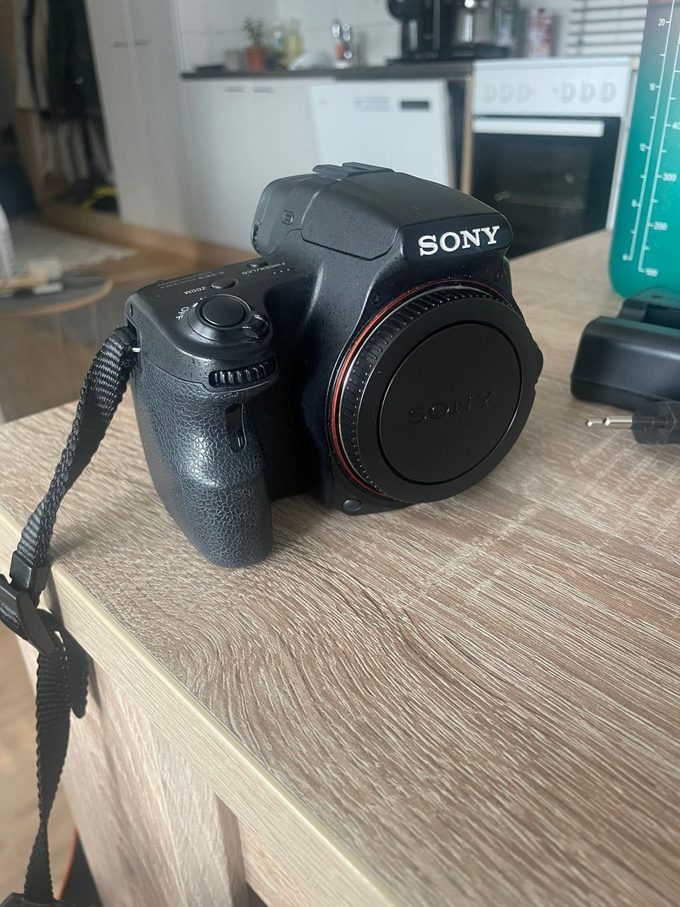 Sony SLT-A37 järjestelmäkamera