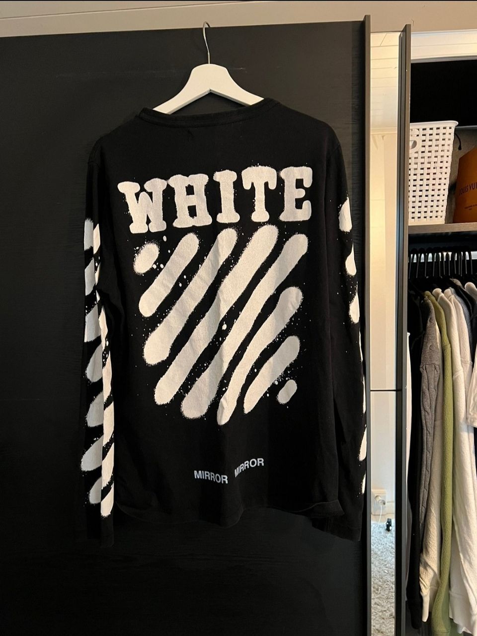 Off-White pitkähihainen