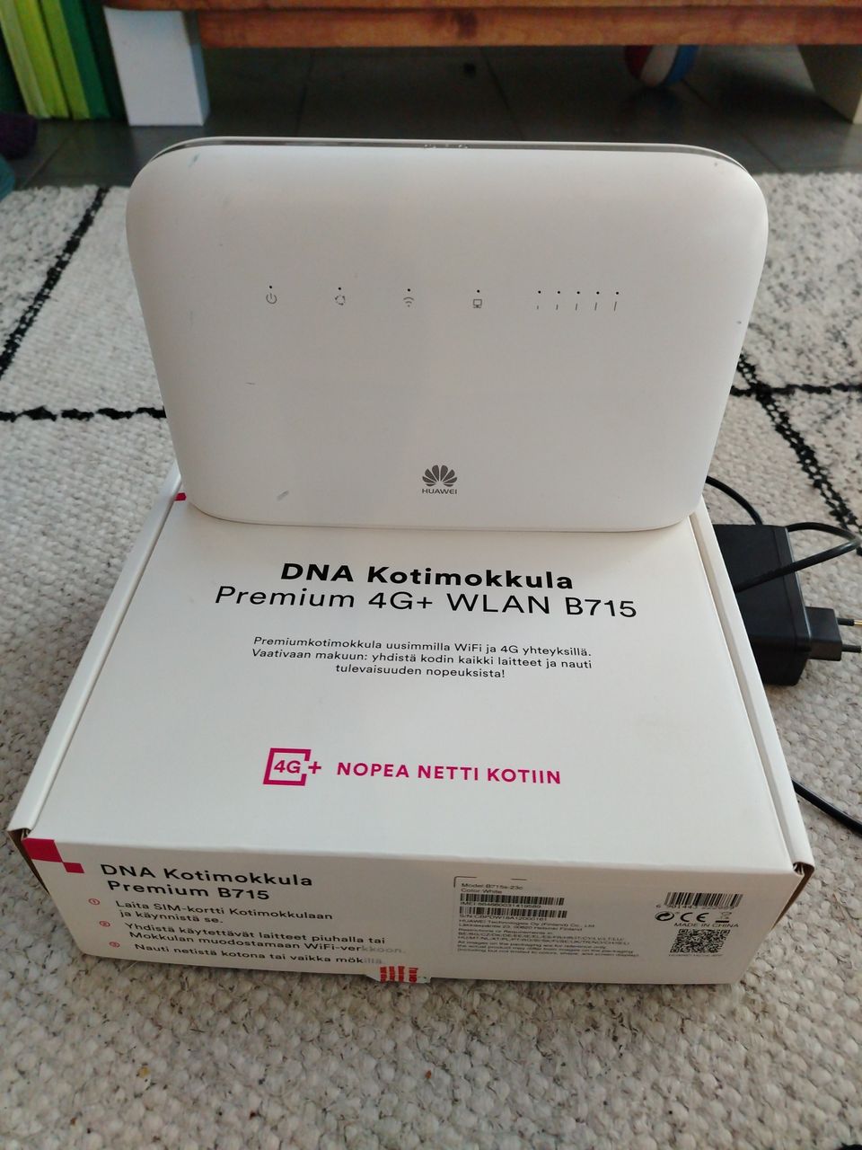 DNA Kotimokkula Premium 4G+ WLAN B715 REITITIN