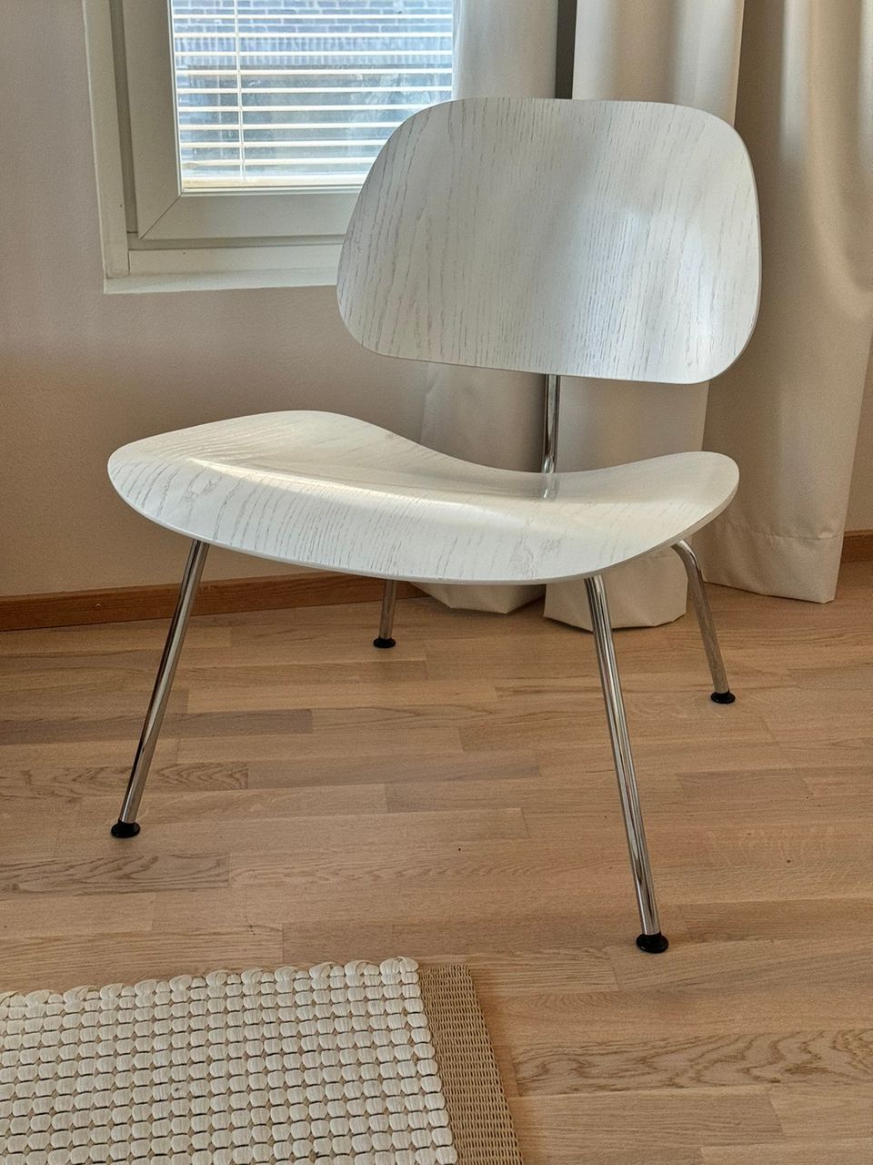 Vitra Eames LCM